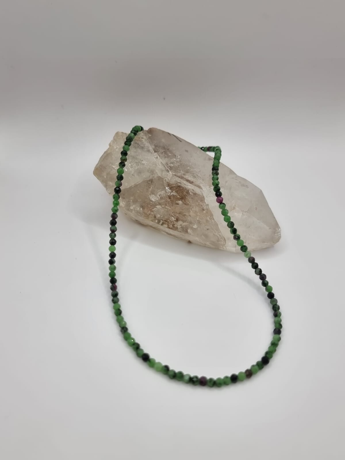 Choker Rubi com Zoizita